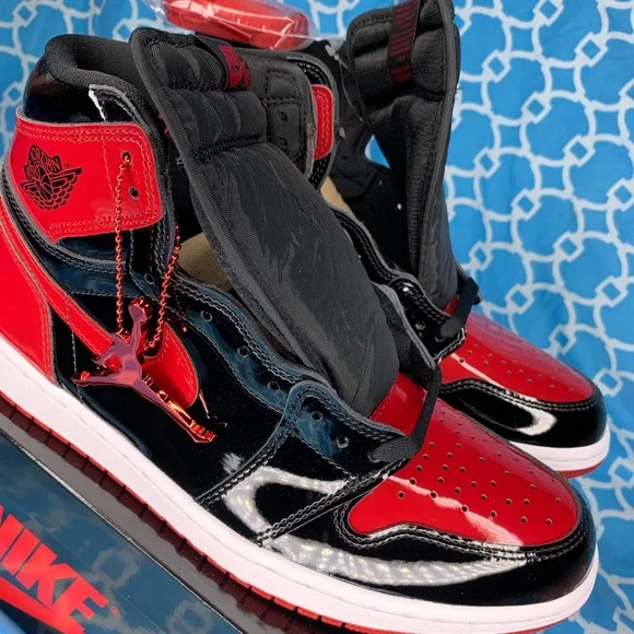 Nike Air Jordan 1 High Men’s size 10 Patent bred retro og red black sneakers new